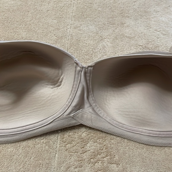 Vanity Fair Bras - Picture 4 of 10